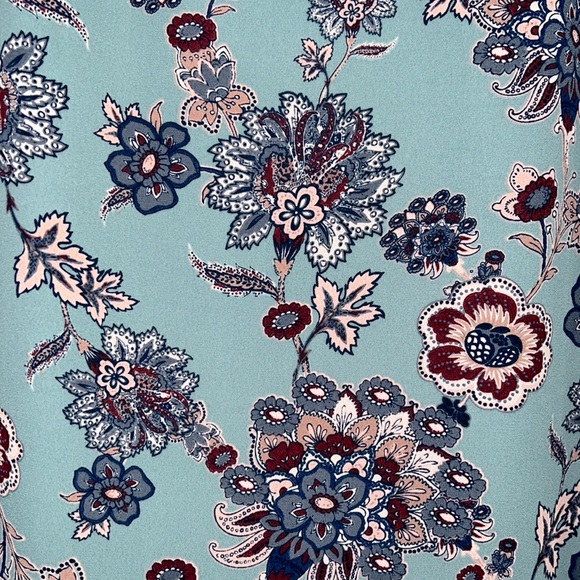 Beautiful Pink Rose, Size L dress! In excellent condition! - Picture 4 of 11